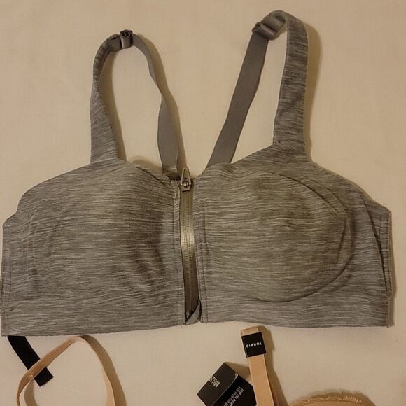 - Torrid and Victoria secret bras bundle size 36C/36D - Picture 2 of 12